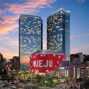 https://grand-hyatt-jeju.jejukoreahotels.com