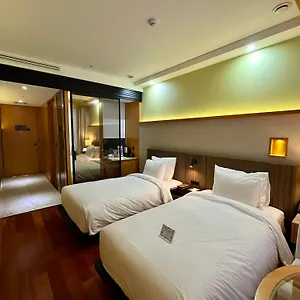 Baymond Busan